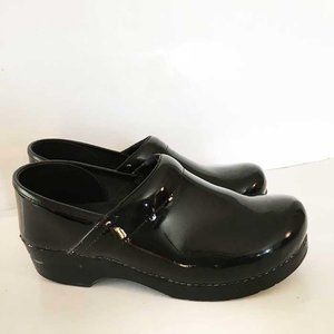 Dansko black patent clogs 40